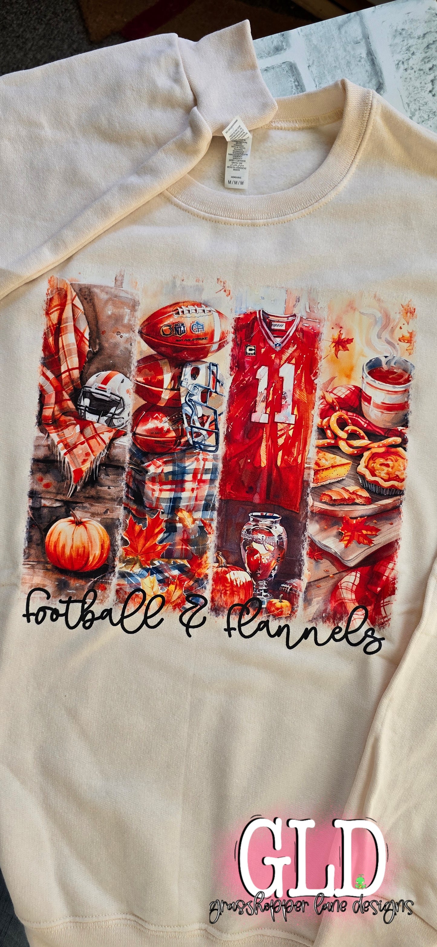 Crew Neck - Footballs & Flannel - Sweet Cream - Sweatshirt