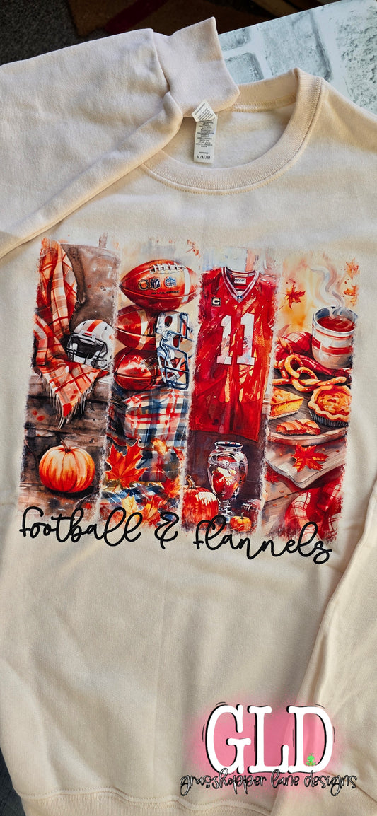 Crew Neck - Footballs & Flannel - Sweet Cream - Sweatshirt